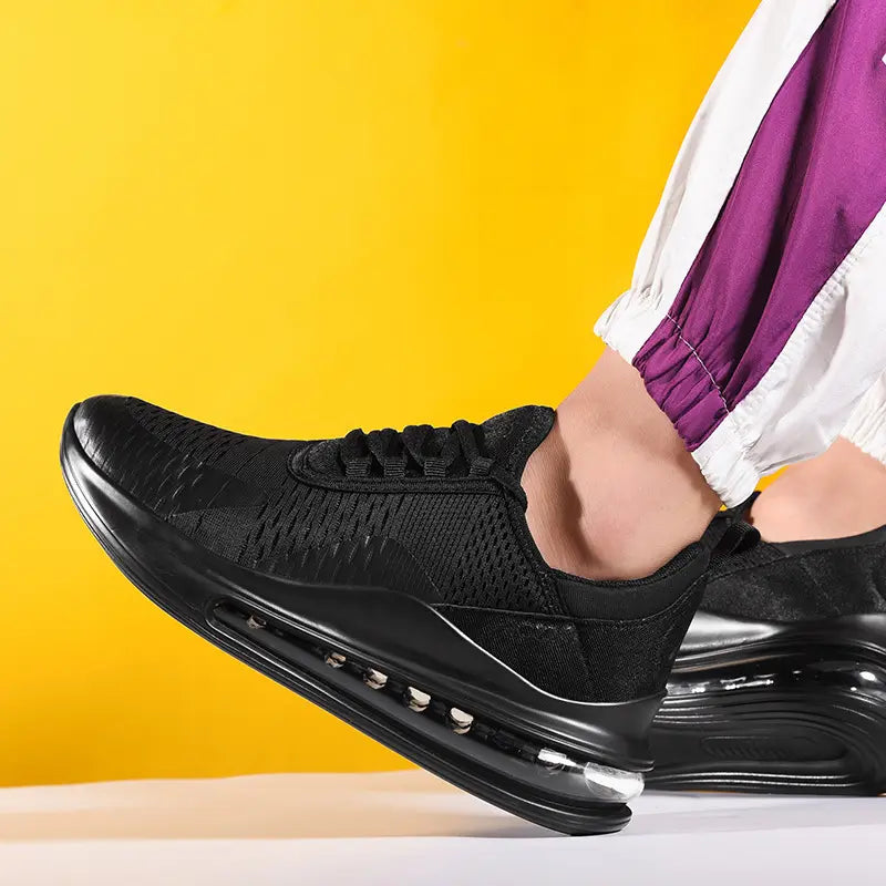 CUBICS Air 270 Tube Max Trainer - All Black