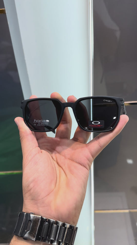 Oakle y Black Sports Ultimate Luxury Shade With Original Packaging