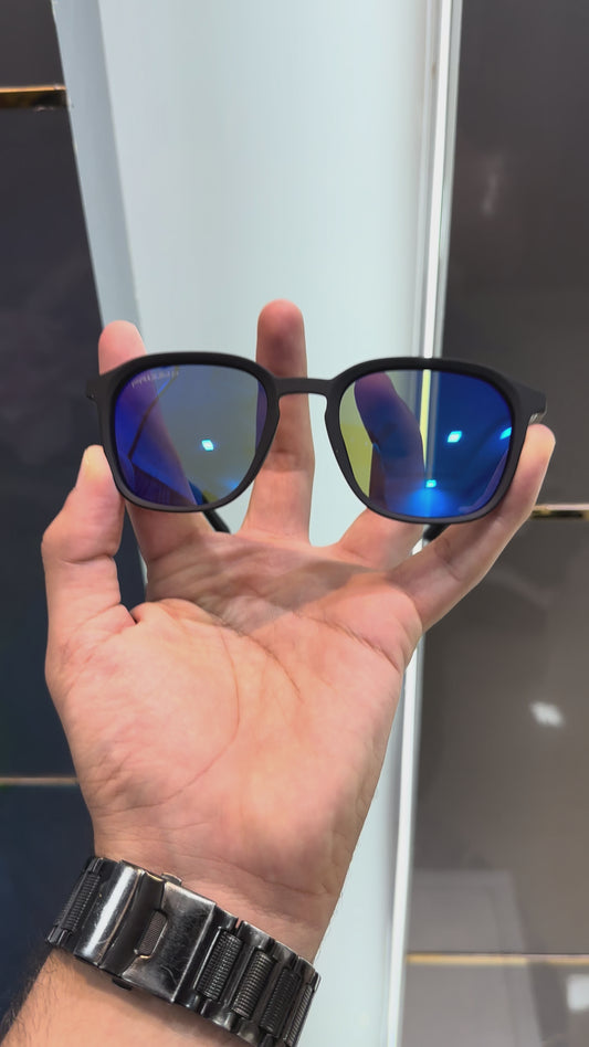 Oakle y 4932 Blu Shade Ultimate Luxury Shade With Original Packaging